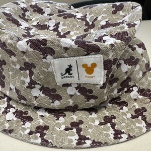 Kangol Born British Disney Ink Bucket Hat Tan Brown and White size medium